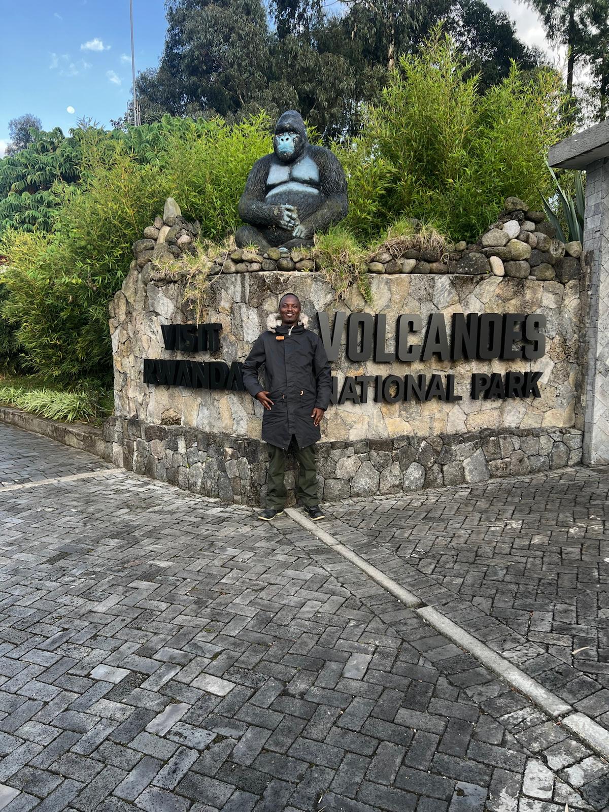 SIBOMANA Emmanuel, Journalist and Social Media Mentor, attending the Explore More Tours event