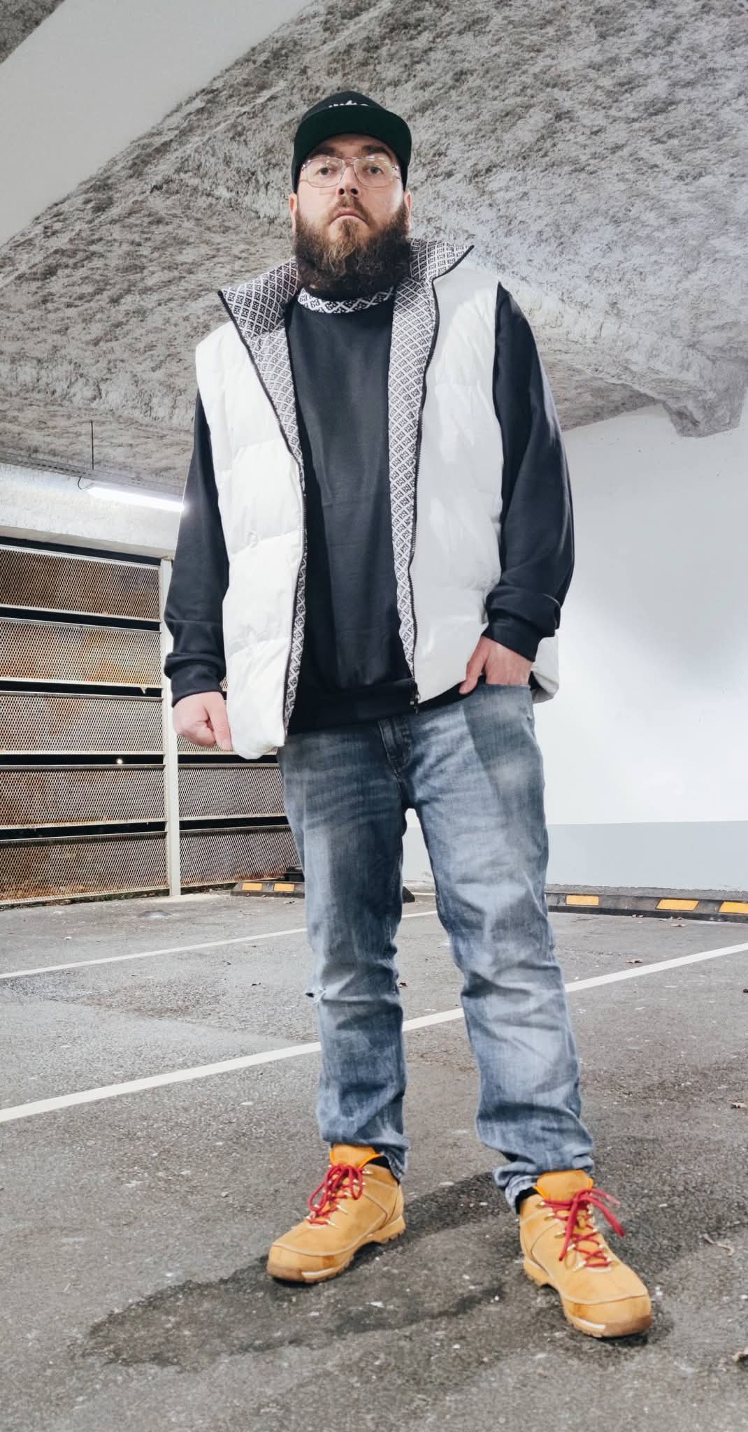 The Humble Giant - The Most Respected Name Hip-Hop has Ever Known - DJ King Flow's Story