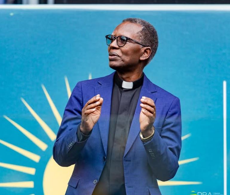 Rwanda Gives Thanks to God